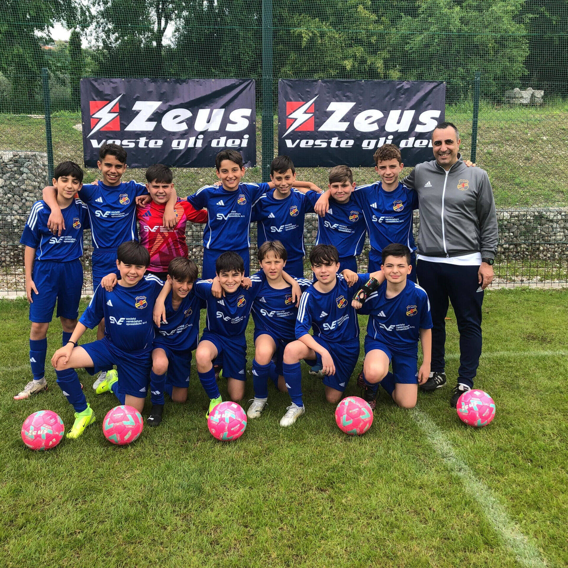 Squadra giovanile a una Weekend Cup